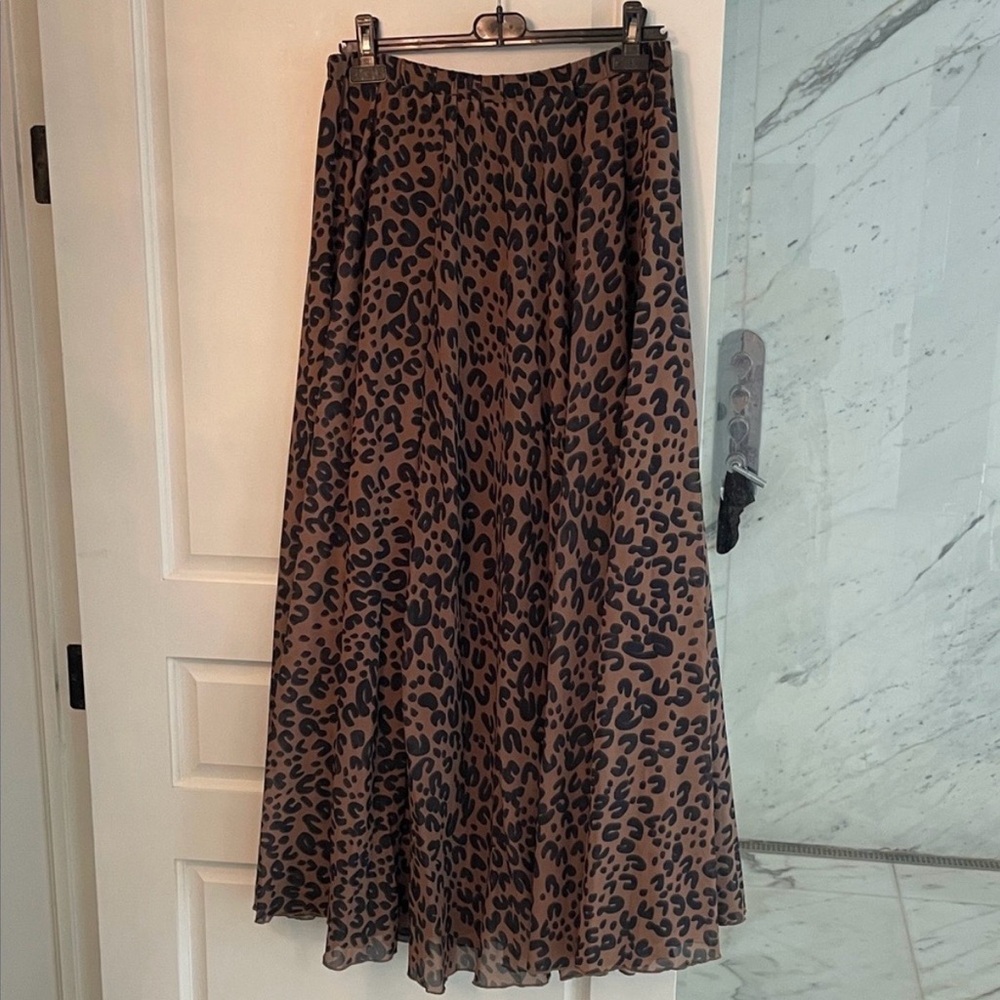 EUC Chicwish Leopard Print Maxi Skirt XL/XXL
